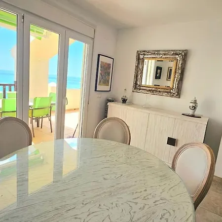 The Panoramic Penthouse Of Art Appartamento