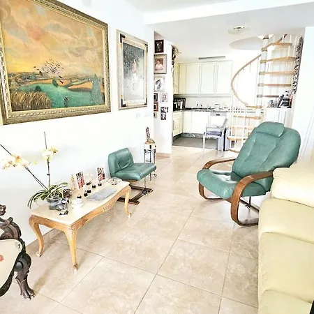 Appartamento The Panoramic Penthouse Of Art
